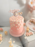 Load image into Gallery viewer, Daisy Cake Topper

