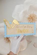 Load image into Gallery viewer, Easter Bunny Custom Name Crate Plaque
