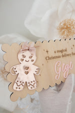 Load image into Gallery viewer, Girl Gingerbread man Christmas Crate Box Wood Plaque
