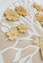 Load image into Gallery viewer, Mother’s Day Family Tree Gold Floral Personalised Names - Hanging Round Circle Plaque 28cm
