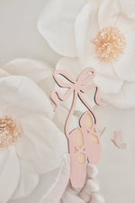 Load image into Gallery viewer, Ballerina Bow Beauty night light SET with Slippers wall decor
