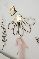 Load image into Gallery viewer, Daisy Floral Garden Wood Wall Decor Set Girls Bedroom
