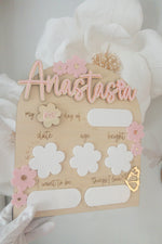 Load image into Gallery viewer, Back to School Board Sign DAISY Flower LAST &amp; FIRST DAY milestone custom personalised name PERTH pick up available
